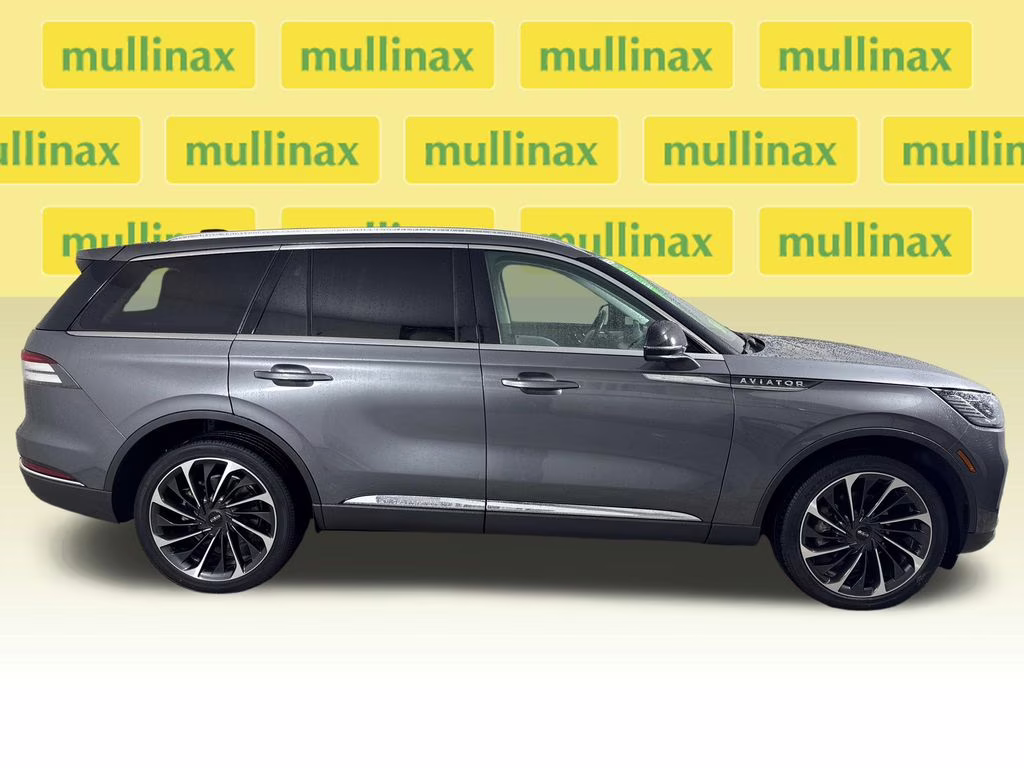 2025 Asher Gray Metallic Clearcoat Lincoln Aviator Reserve AWD SUV