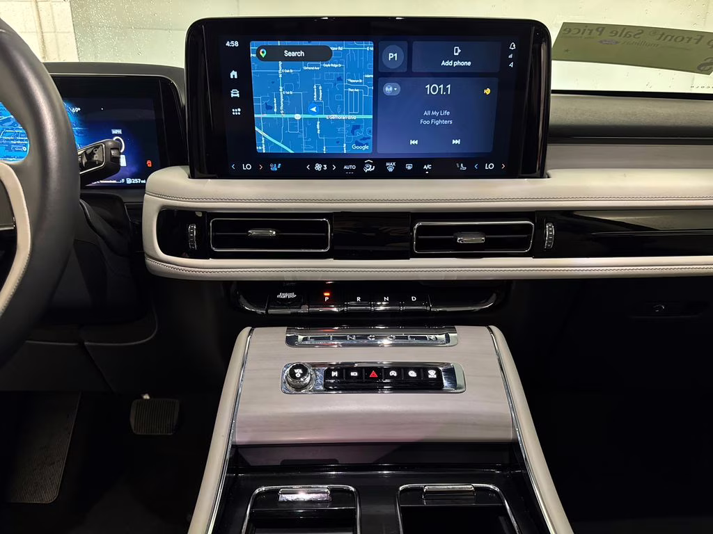 2025 Asher Gray Metallic Clearcoat Lincoln Aviator Reserve AWD SUV