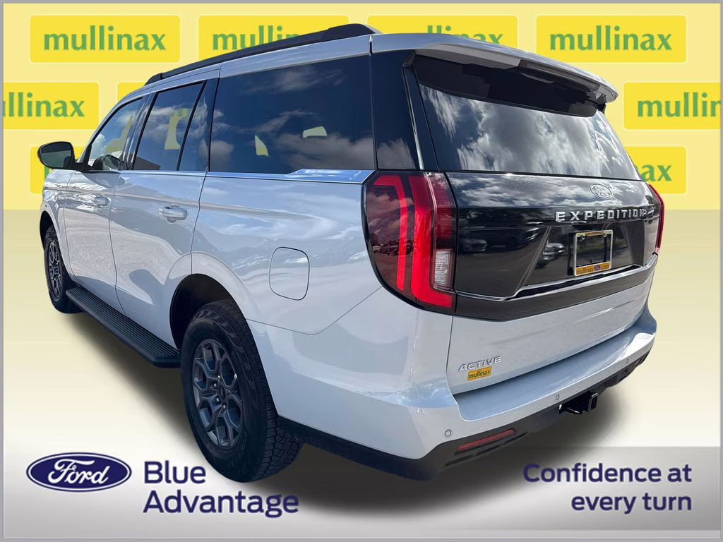 2025 Space Silver Metallic Ford Expedition Active RWD SUV