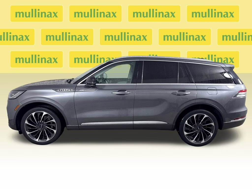 2025 Asher Gray Metallic Clearcoat Lincoln Aviator Reserve AWD SUV