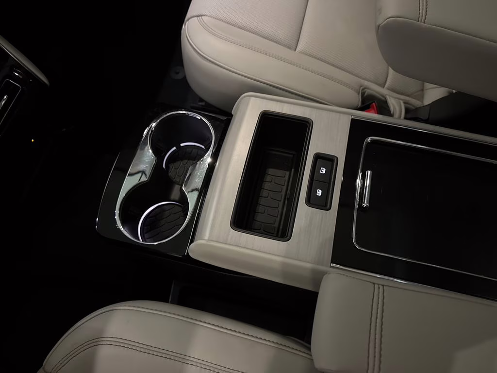 2025 Asher Gray Metallic Clearcoat Lincoln Aviator Reserve AWD SUV