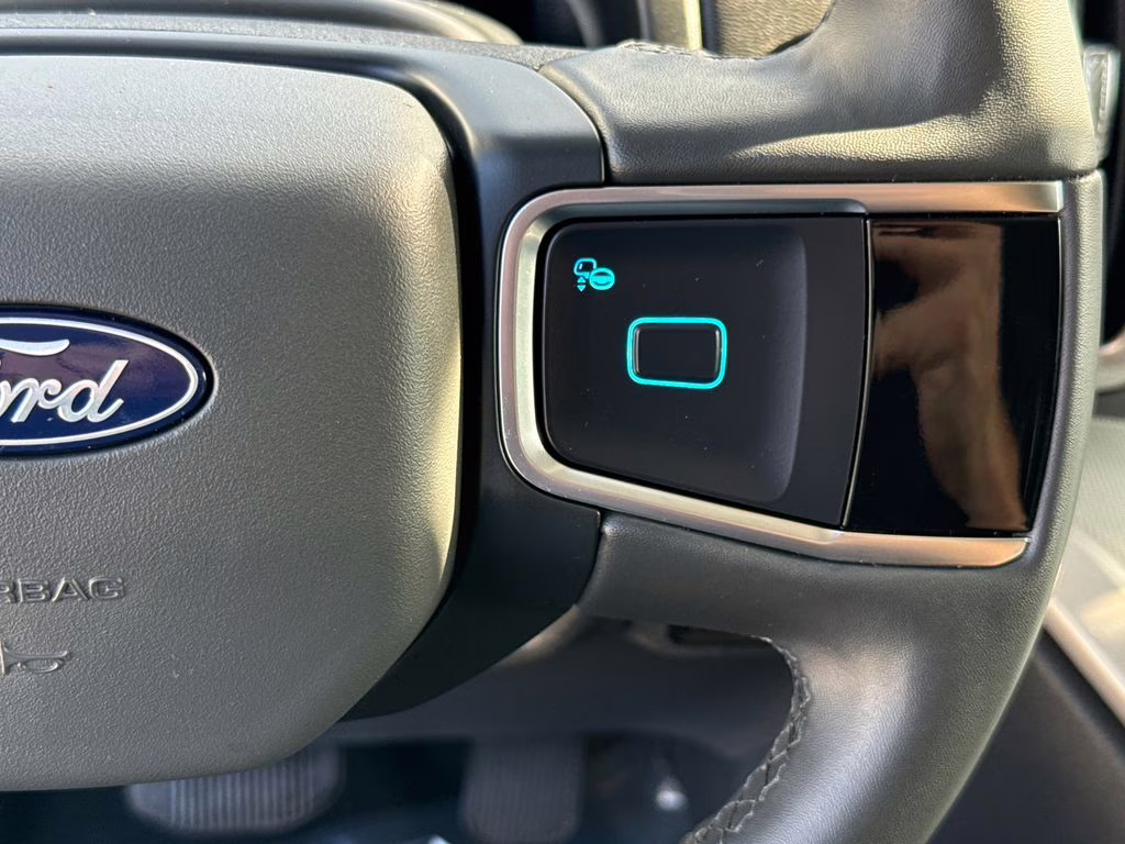 2025 Space Silver Metallic Ford Expedition Active RWD SUV