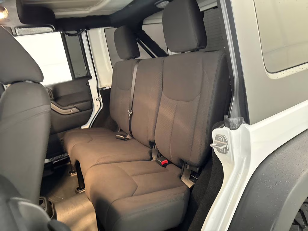 2017 Bright White Clearcoat Jeep Wrangler Unlimited Willys 4X4 SUV