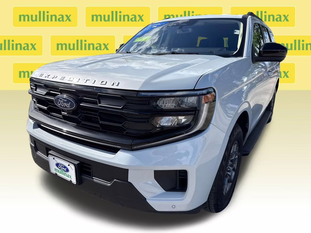 2025 Space Silver Metallic Ford Expedition Active RWD SUV