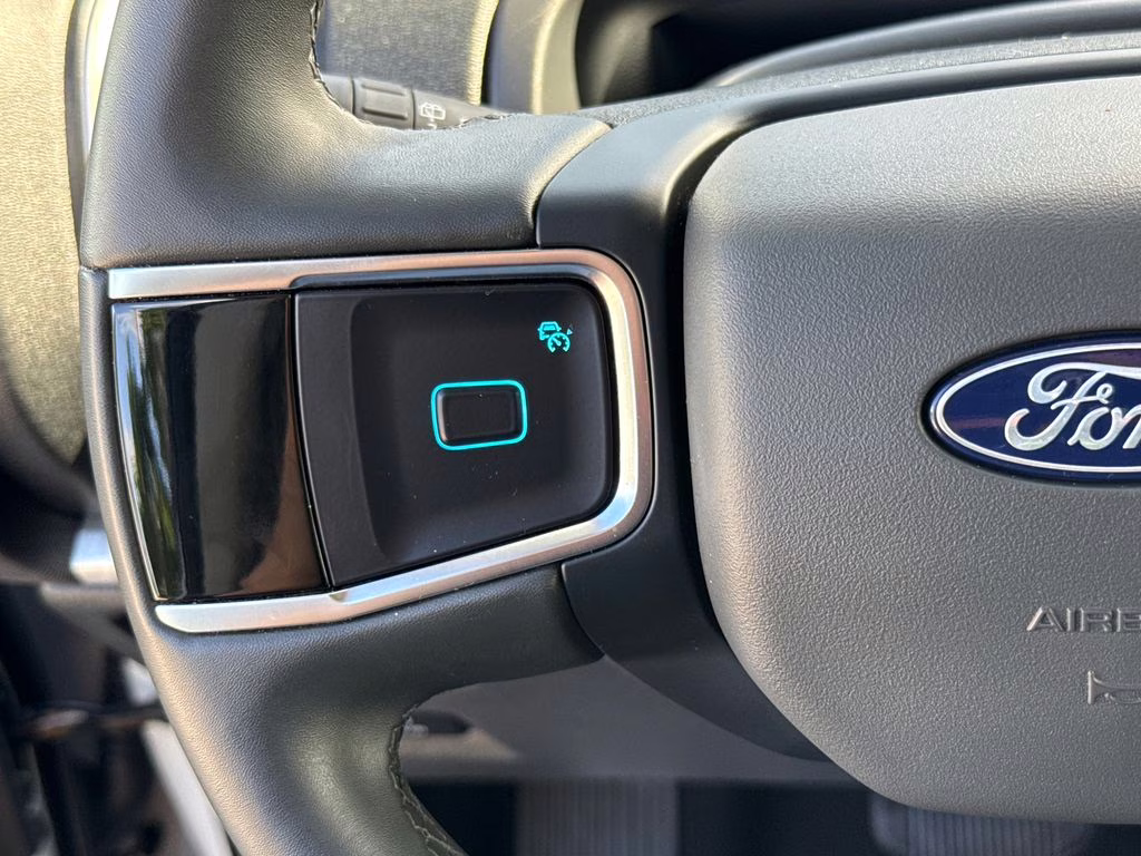 2025 Space Silver Metallic Ford Expedition Active RWD SUV