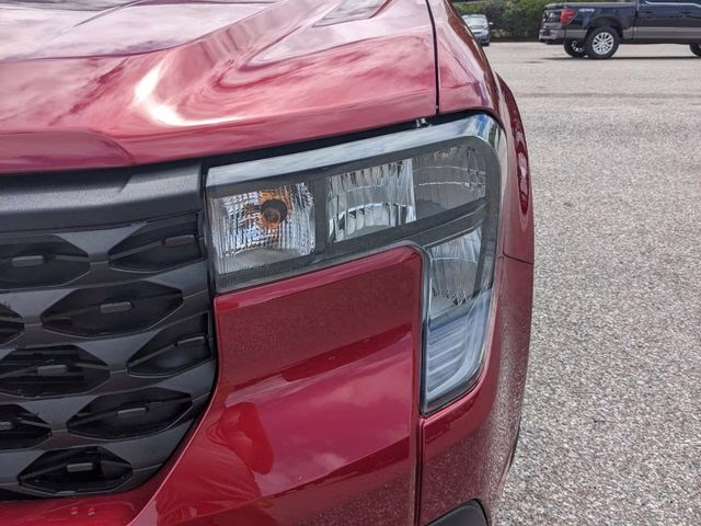 2026 Ruby Red Metallic Tinted Clearcoat Ford Maverick XLT FWD Truck