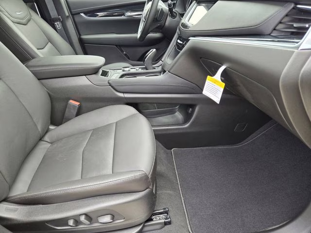 2026 Stellar Black Metallic Cadillac XT5 Premium Luxury FWD SUV