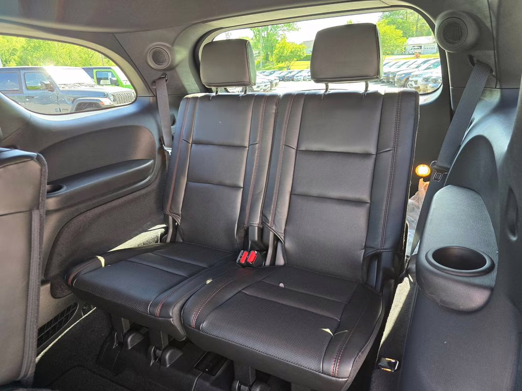 2026 DB Black Crystal Clearcoat Dodge Durango GT Plus HEMI V8 AWD SUV