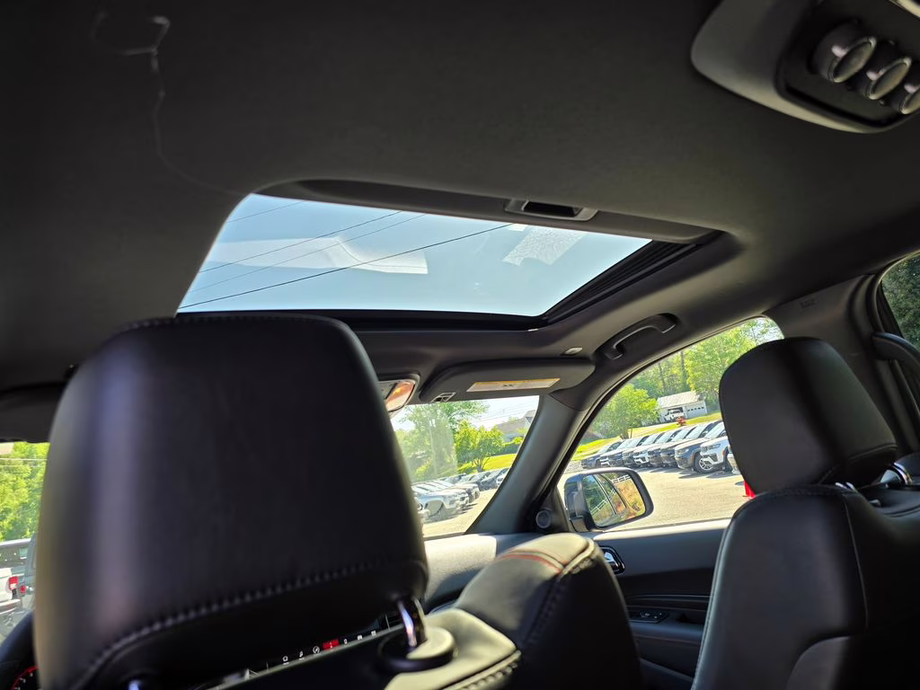 2026 DB Black Crystal Clearcoat Dodge Durango GT Plus HEMI V8 AWD SUV