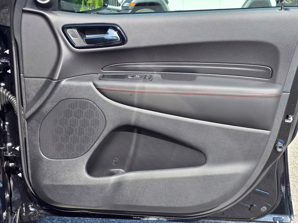 2026 DB Black Crystal Clearcoat Dodge Durango GT Plus HEMI V8 AWD SUV