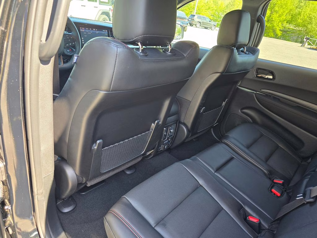 2026 DB Black Crystal Clearcoat Dodge Durango GT Plus HEMI V8 AWD SUV