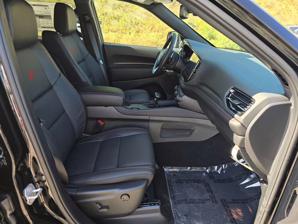 2026 DB Black Crystal Clearcoat Dodge Durango GT Plus HEMI V8 AWD SUV