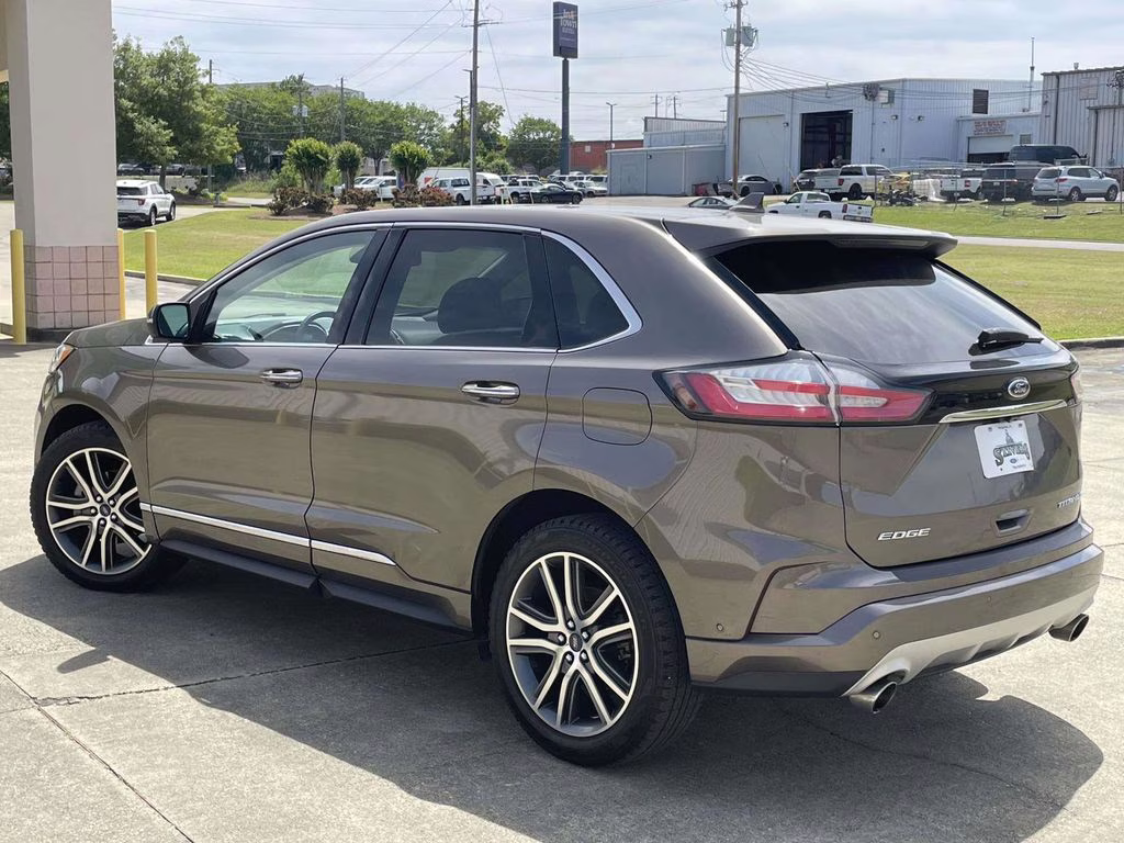 2019 Stone Gray Metallic Ford Edge Titanium FWD SUV