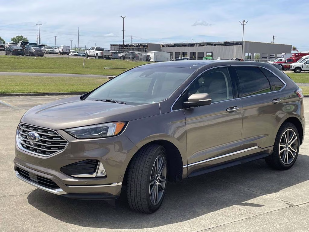 2019 Stone Gray Metallic Ford Edge Titanium FWD SUV