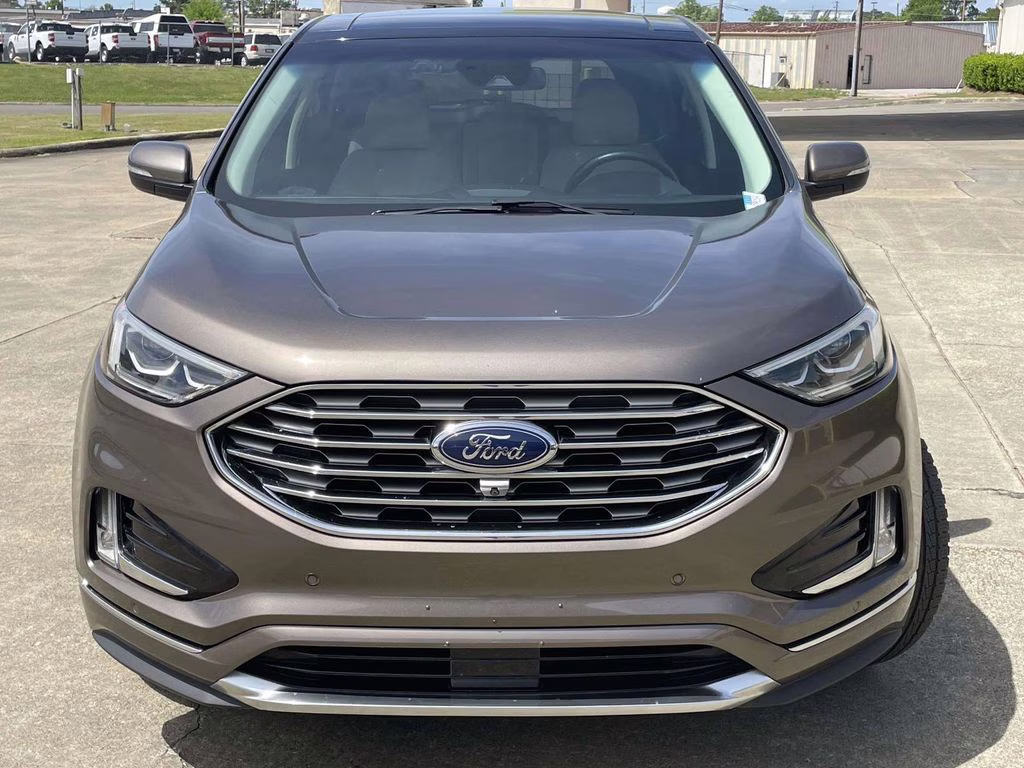 2019 Stone Gray Metallic Ford Edge Titanium FWD SUV