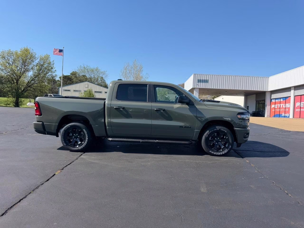 2026 Canyon Lake Ram 1500 Express 4X4 Truck