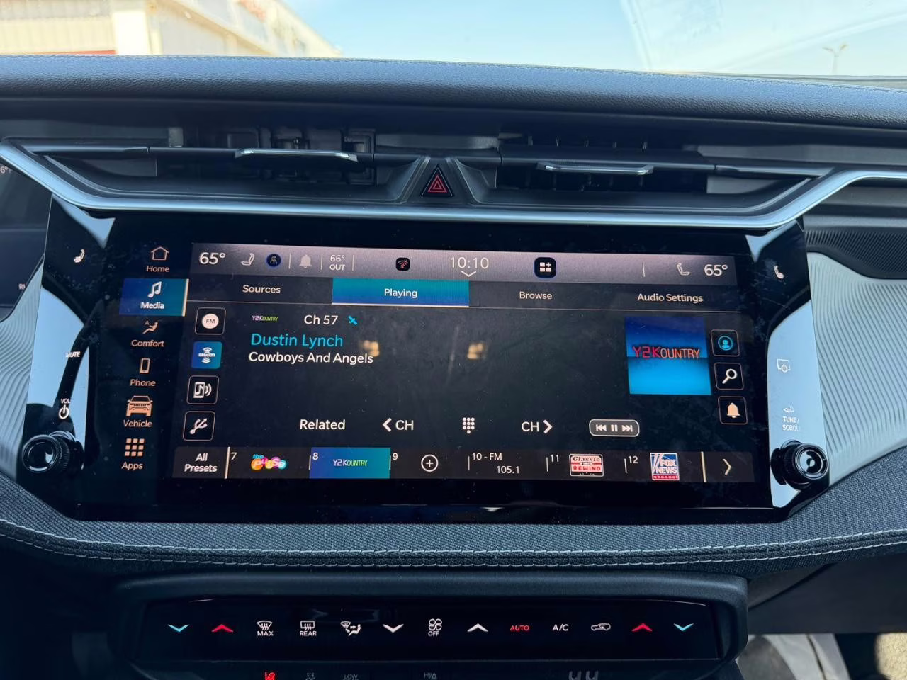 2026 &rsquo;41 Jeep Cherokee Laredo 4X4 SUV