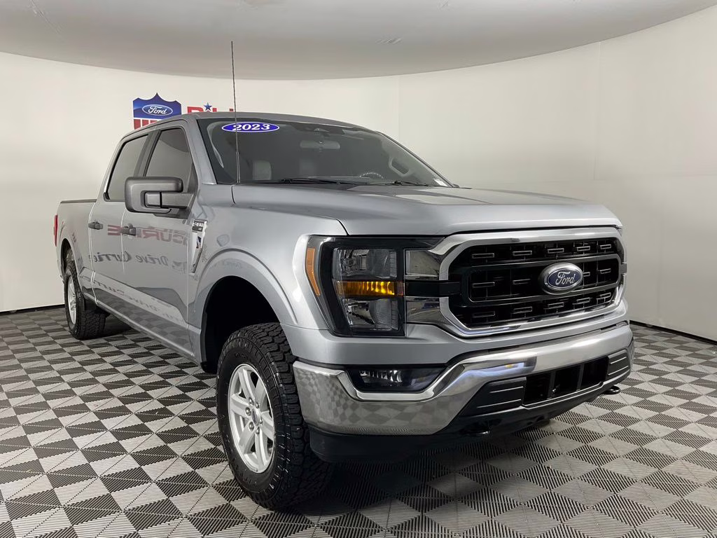 2023 Iconic Silver Metallic Ford F-150 XLT 4X4 Truck