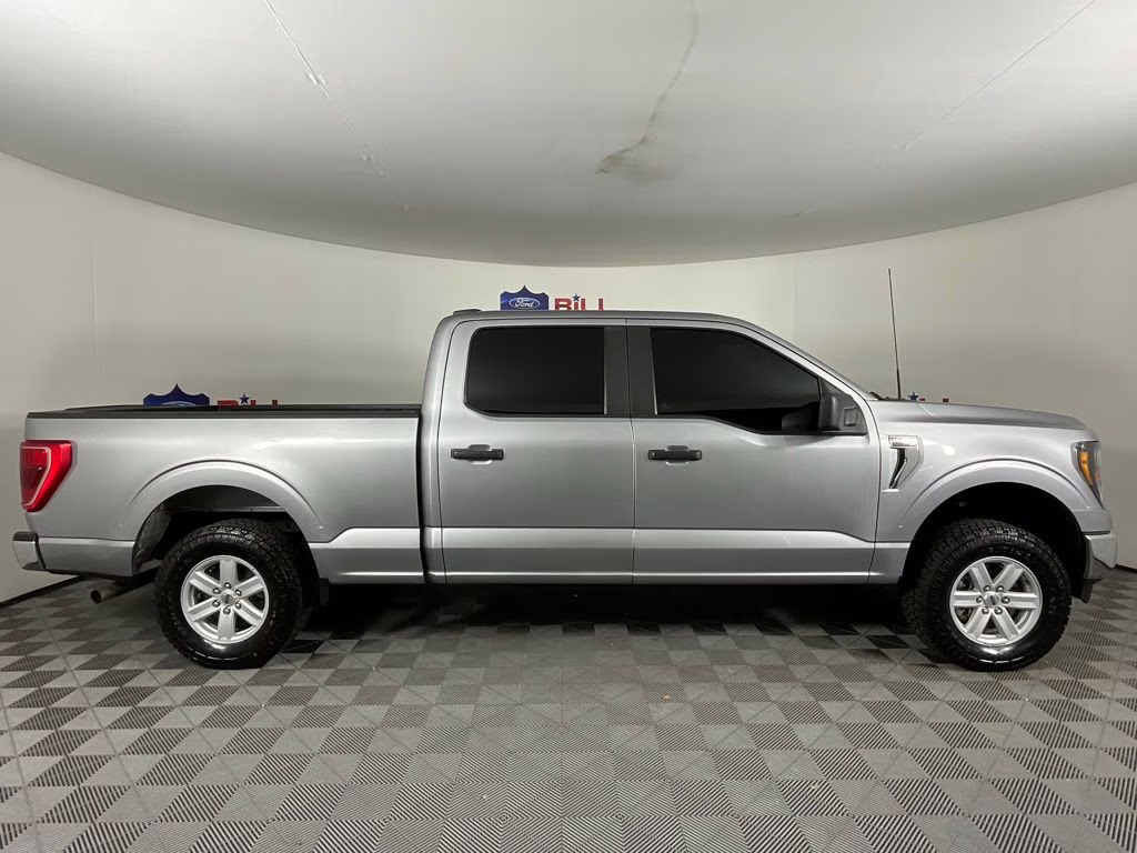 2023 Iconic Silver Metallic Ford F-150 XLT 4X4 Truck