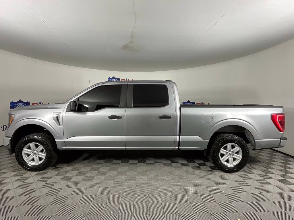 2023 Iconic Silver Metallic Ford F-150 XLT 4X4 Truck