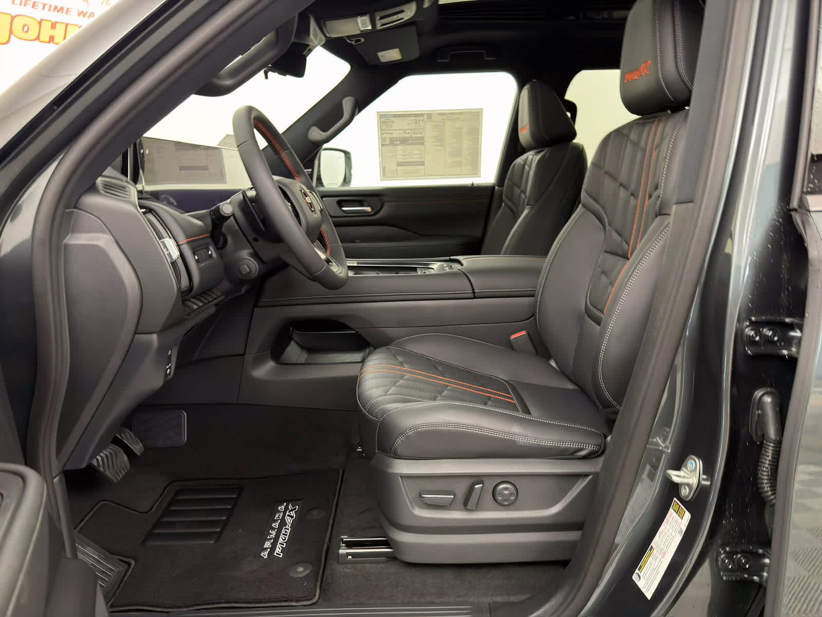 2026 Alpine Metallic/Super Black Nissan Armada PRO-4X 4X4 SUV