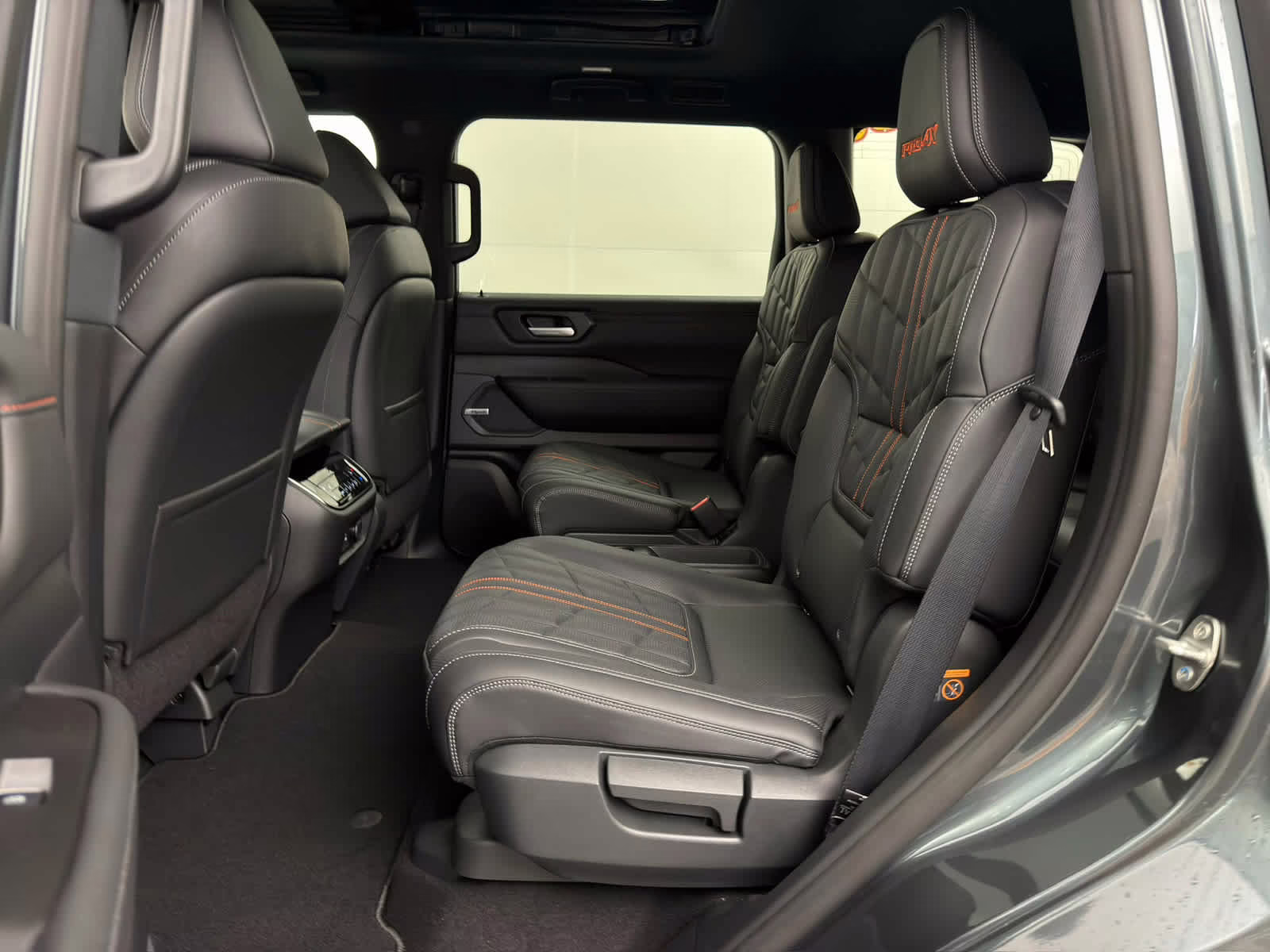 2026 Alpine Metallic Nissan Armada PRO-4X 4X4 SUV