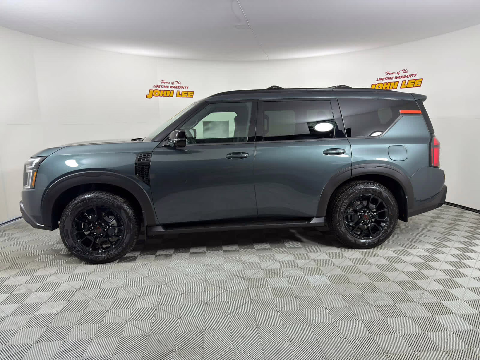 2026 Alpine Metallic Nissan Armada PRO-4X 4X4 SUV