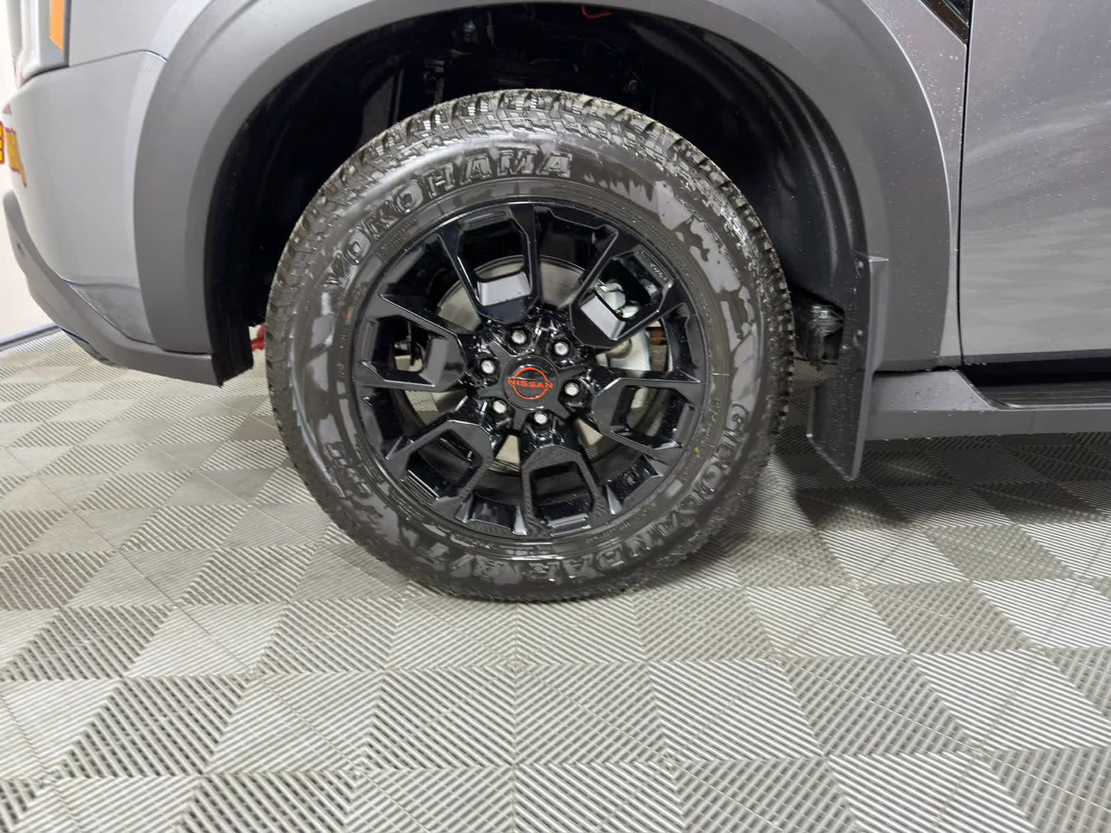 2026 Gun Metallic/Super Black Nissan Armada PRO-4X 4X4 SUV