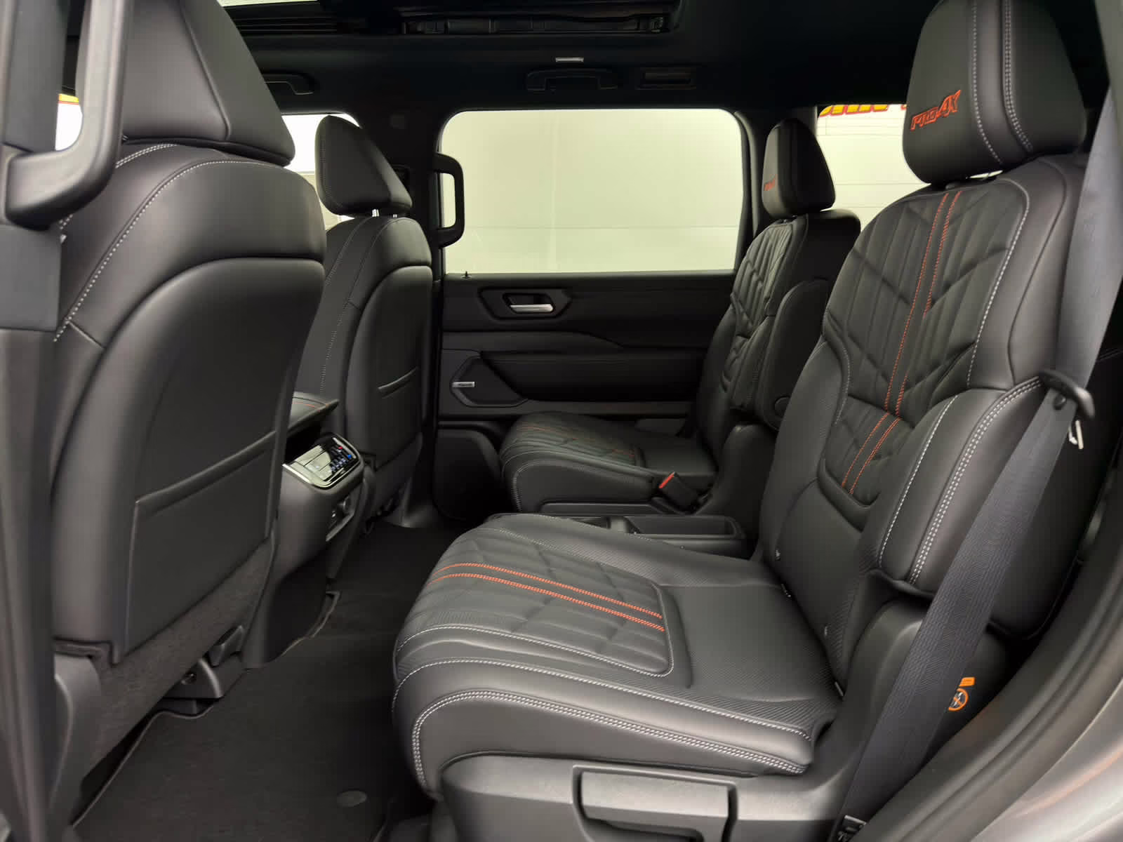 2026 Gun Metallic/Super Black Nissan Armada PRO-4X 4X4 SUV