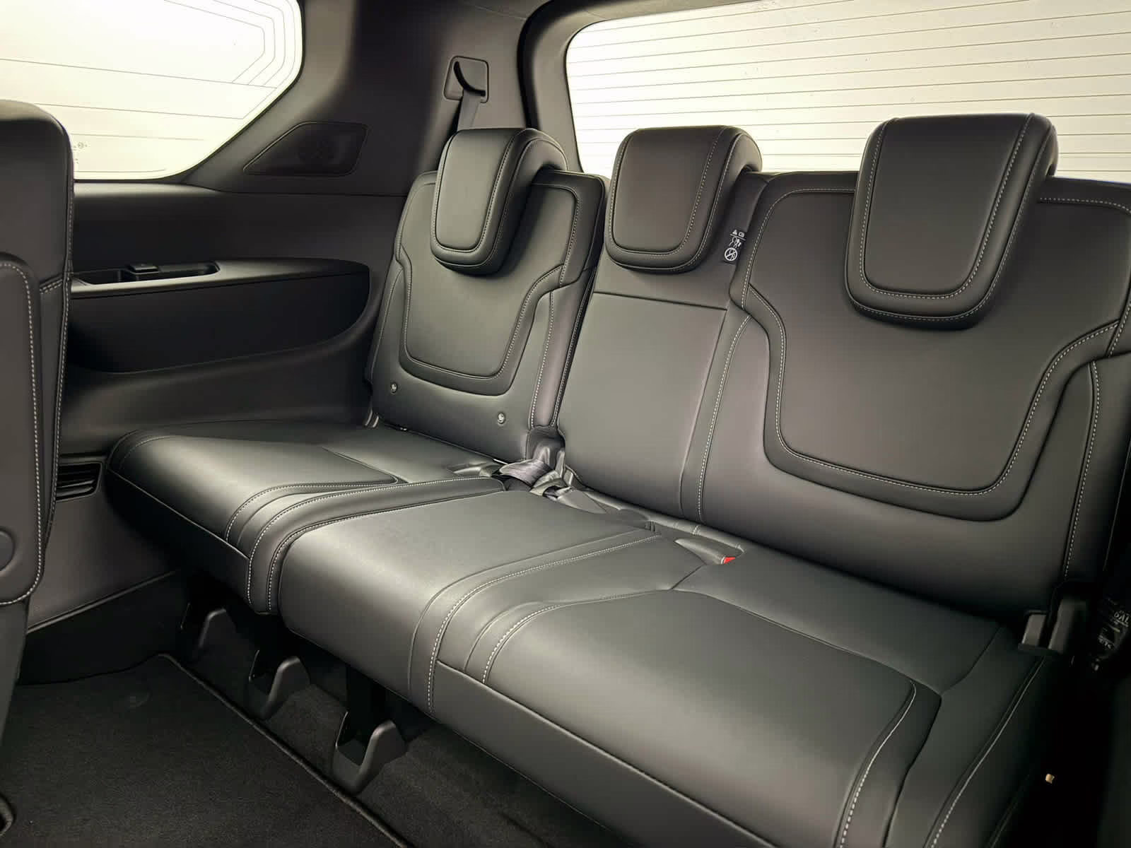 2026 Gun Metallic/Super Black Nissan Armada PRO-4X 4X4 SUV