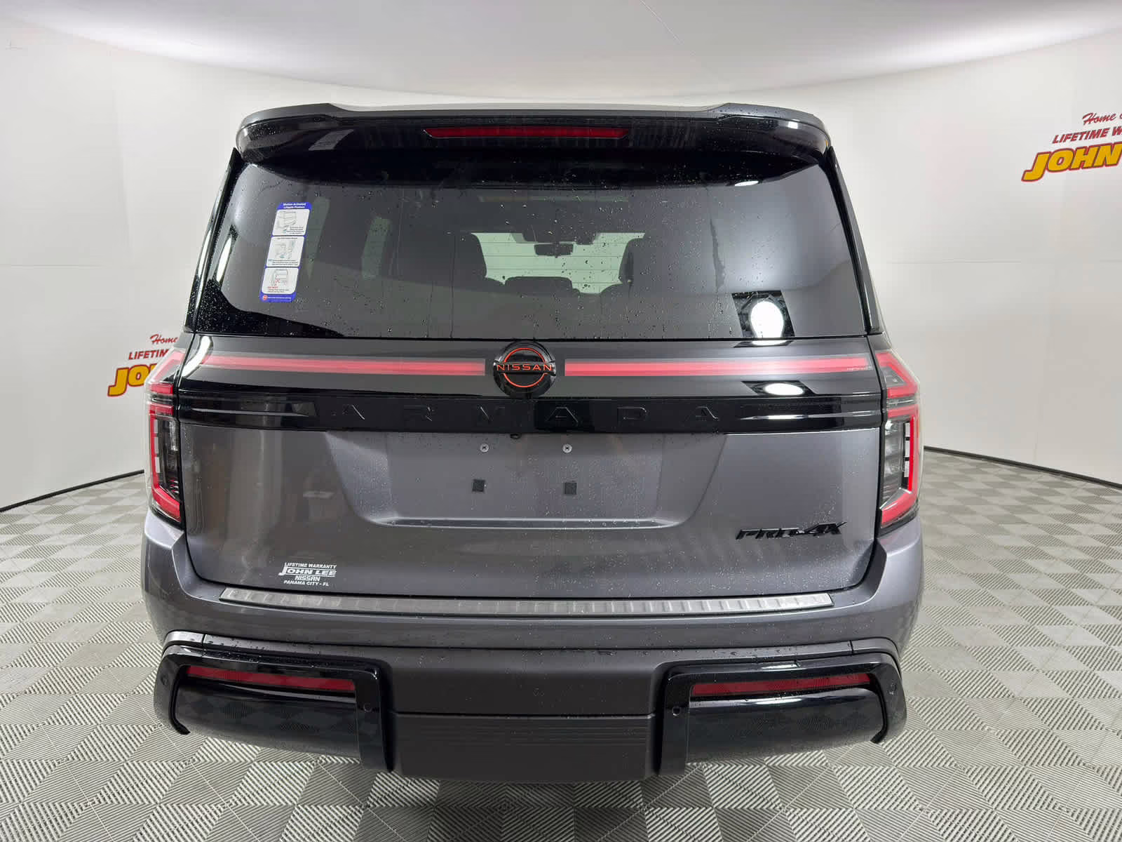 2026 Gun Metallic/Super Black Nissan Armada PRO-4X 4X4 SUV