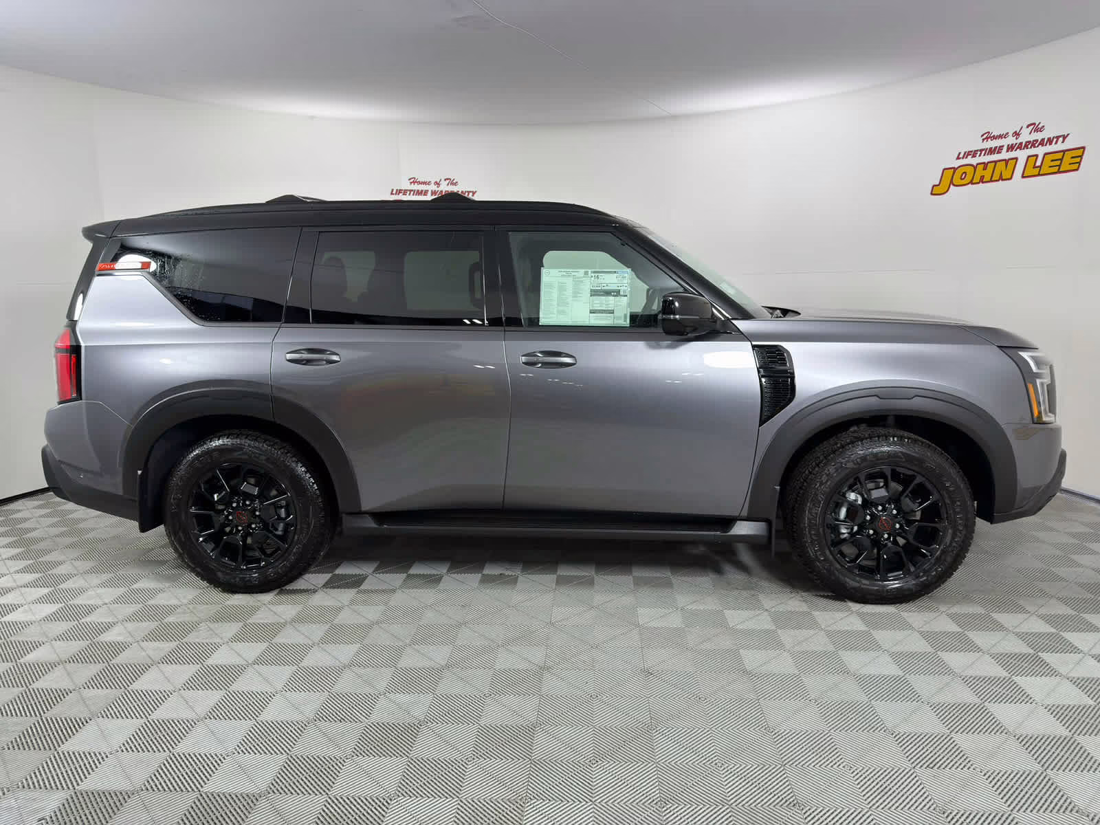 2026 Gun Metallic/Super Black Nissan Armada PRO-4X 4X4 SUV