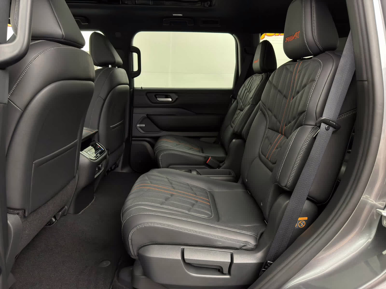 2026 Gun Metallic/Super Black Nissan Armada PRO-4X 4X4 SUV