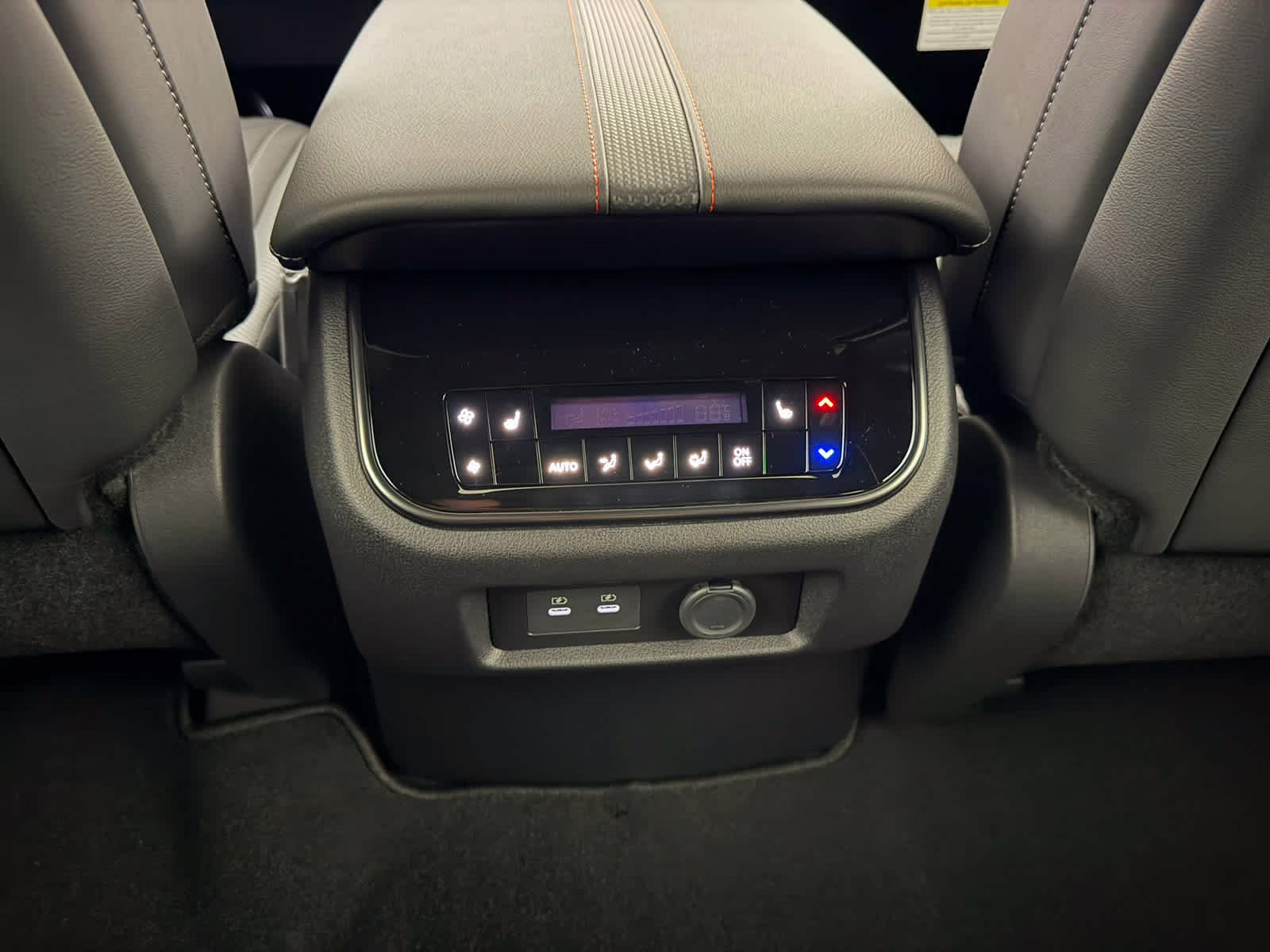 2026 Gun Metallic/Super Black Nissan Armada PRO-4X 4X4 SUV