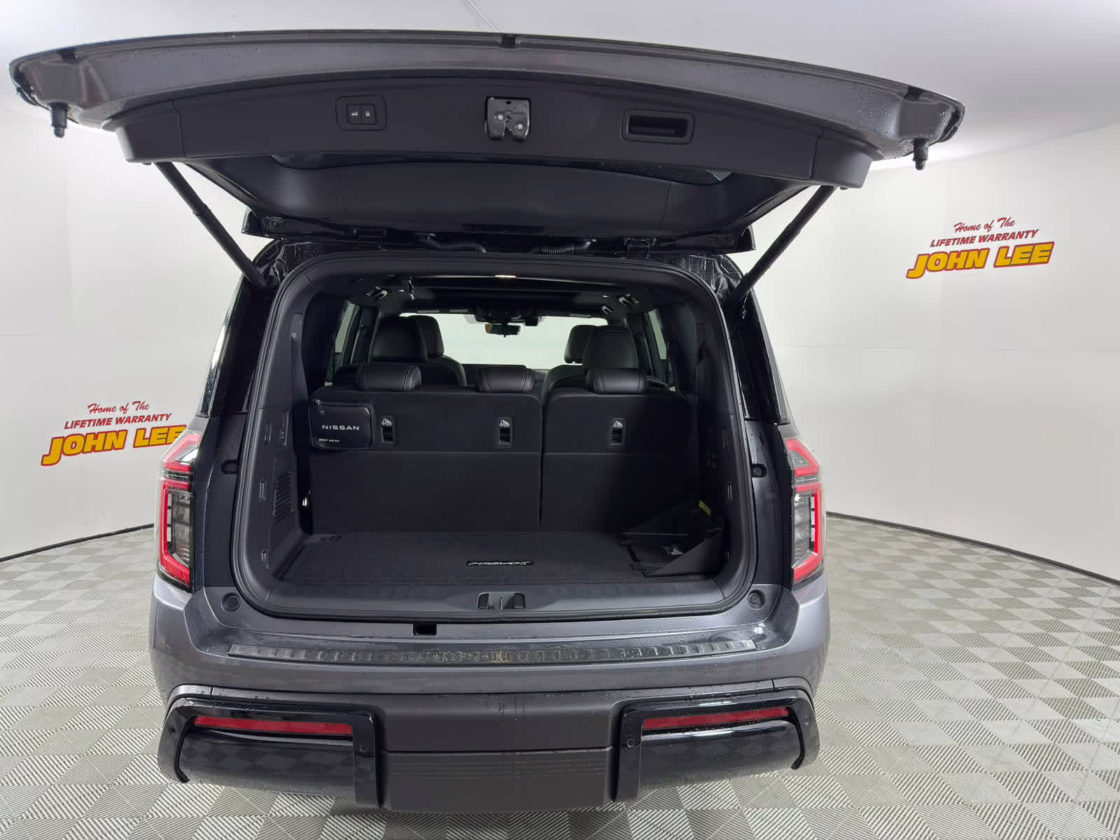 2026 Gun Metallic/Super Black Nissan Armada PRO-4X 4X4 SUV