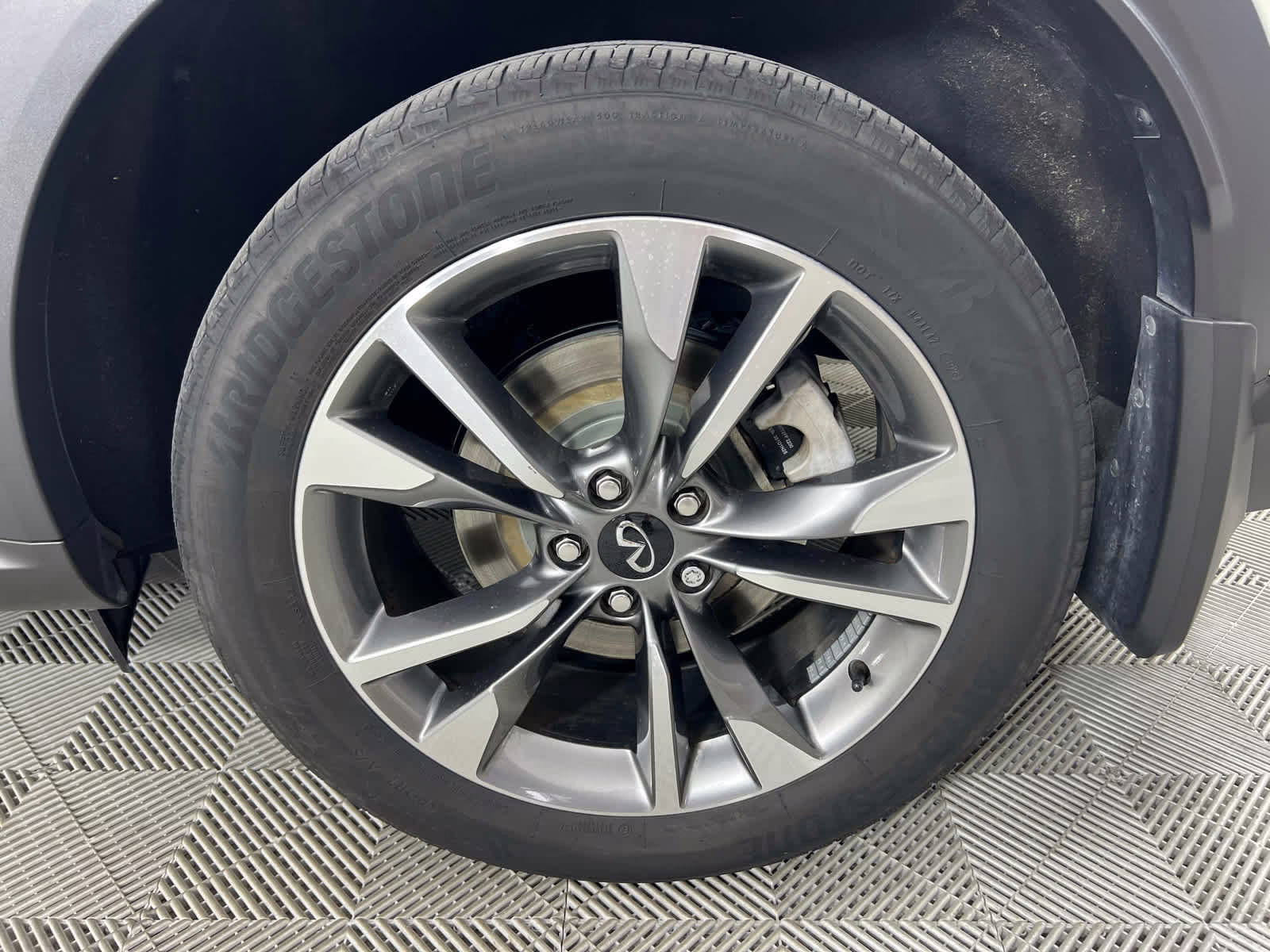 2023 Majestic White INFINITI QX60 LUXE FWD SUV
