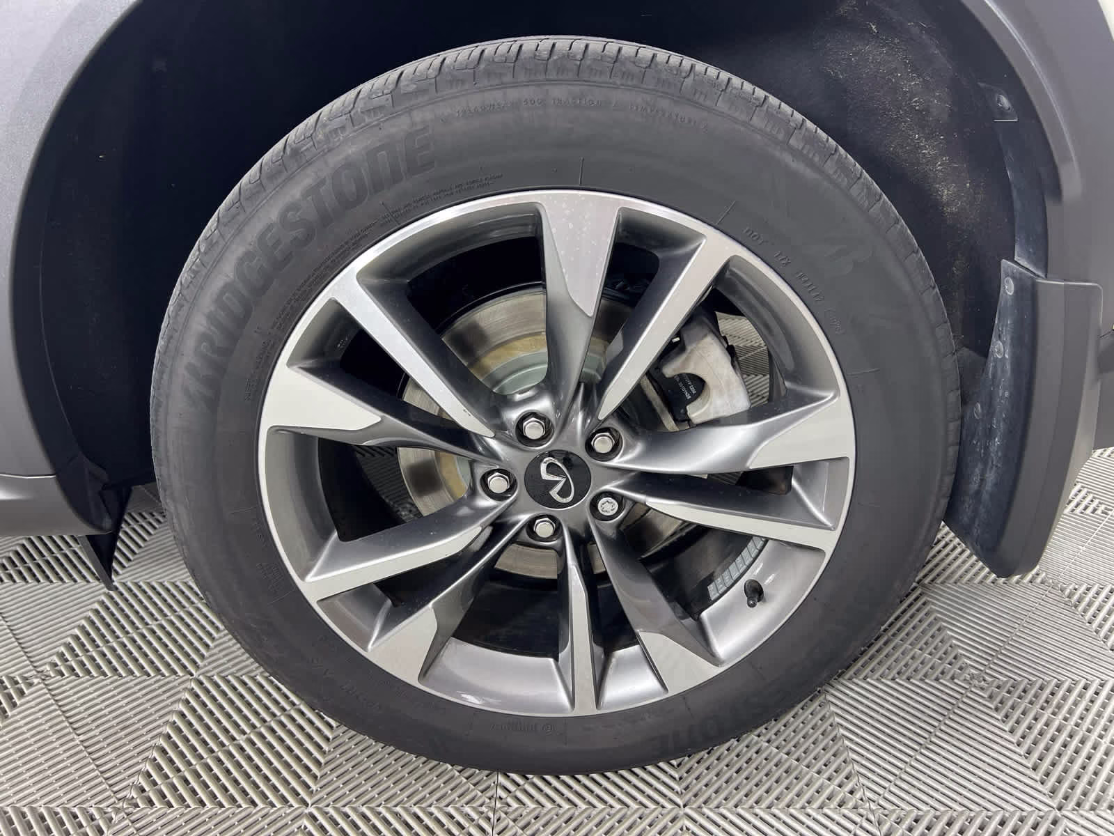 2023 Majestic White INFINITI QX60 LUXE FWD SUV