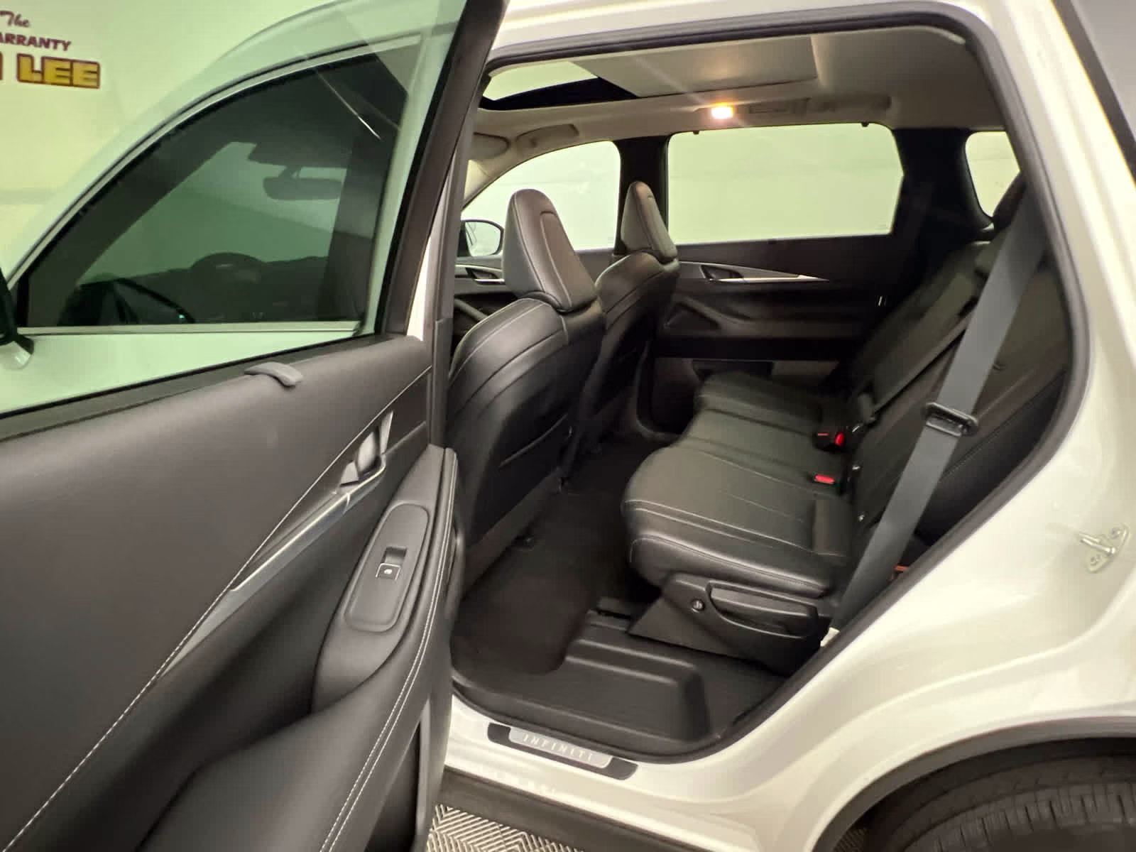 2023 Majestic White INFINITI QX60 LUXE FWD SUV