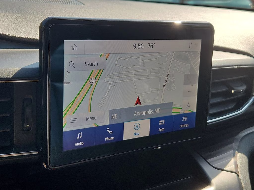 2020 Oxford White Ford Explorer Limited 4X4 SUV