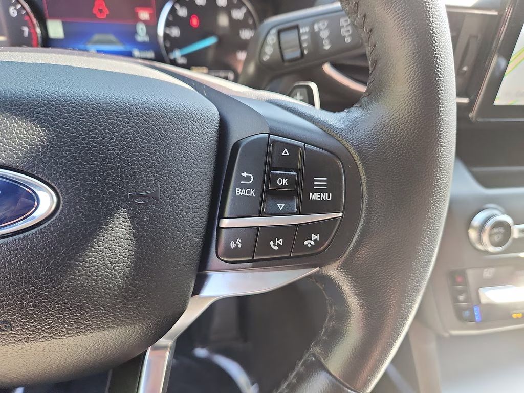 2020 Oxford White Ford Explorer Limited 4X4 SUV