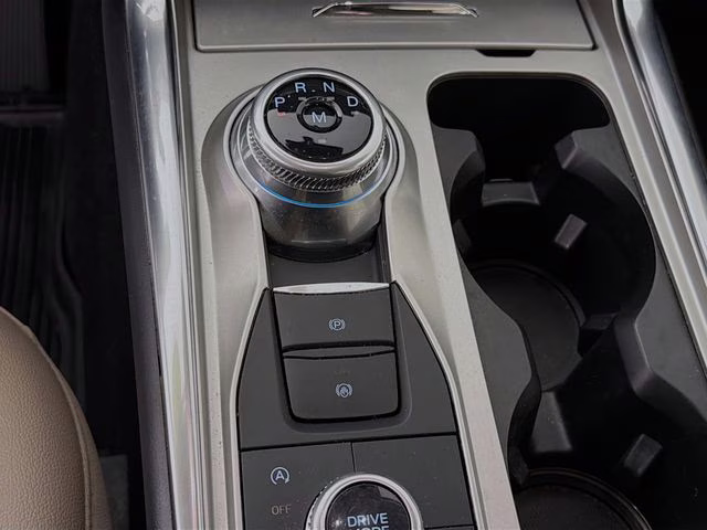 2020 White Metallic Ford Explorer Limited 4X4 SUV