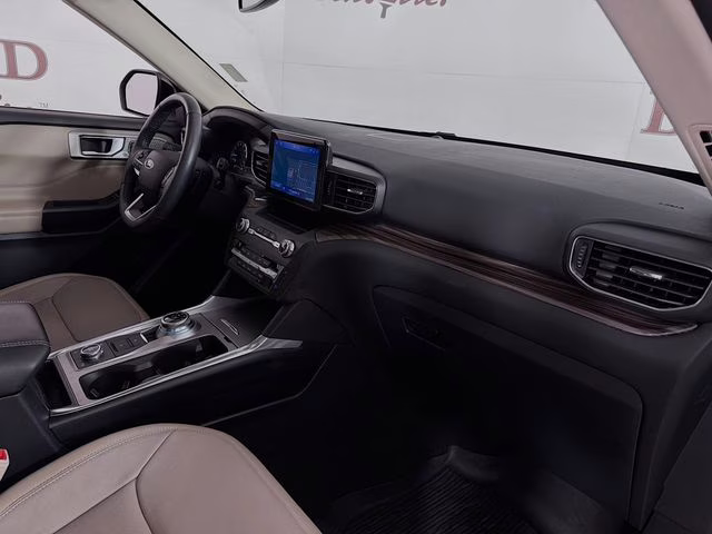 2020 White Metallic Ford Explorer Limited 4X4 SUV