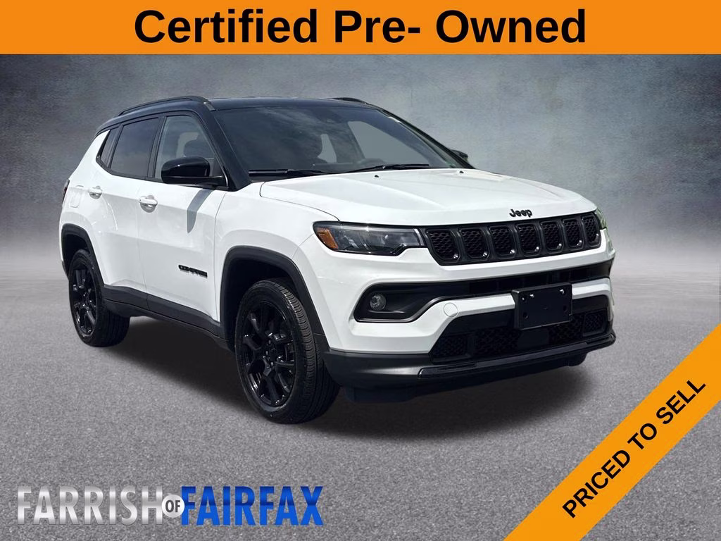 2023 Bright White Clearcoat Jeep Compass Altitude 4X4 SUV