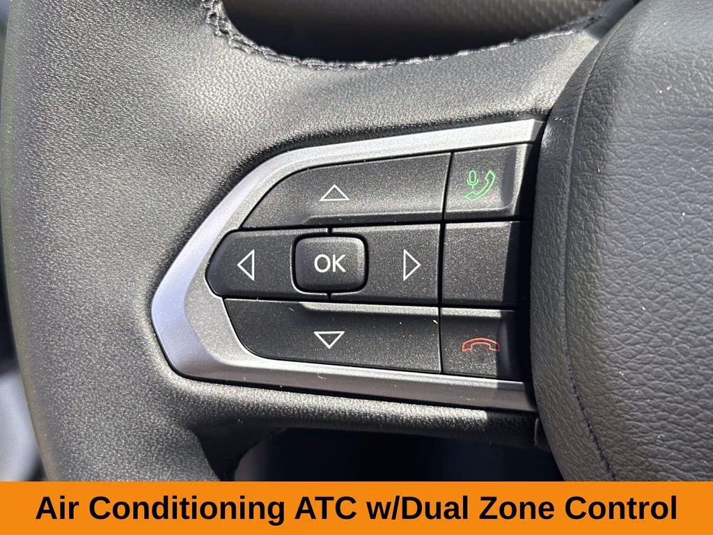 2023 Bright White Clearcoat Jeep Compass Altitude 4X4 SUV