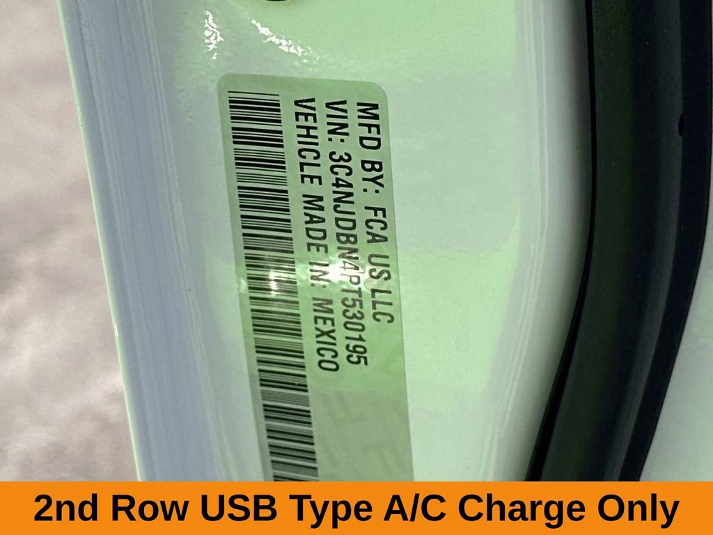 2023 Bright White Clearcoat Jeep Compass Altitude 4X4 SUV