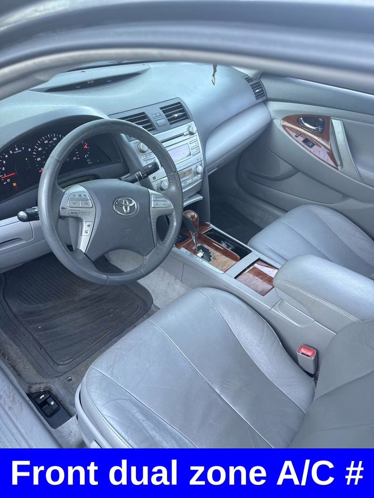 2011 Magnetic Gray Metallic Toyota Camry XLE FWD Sedan