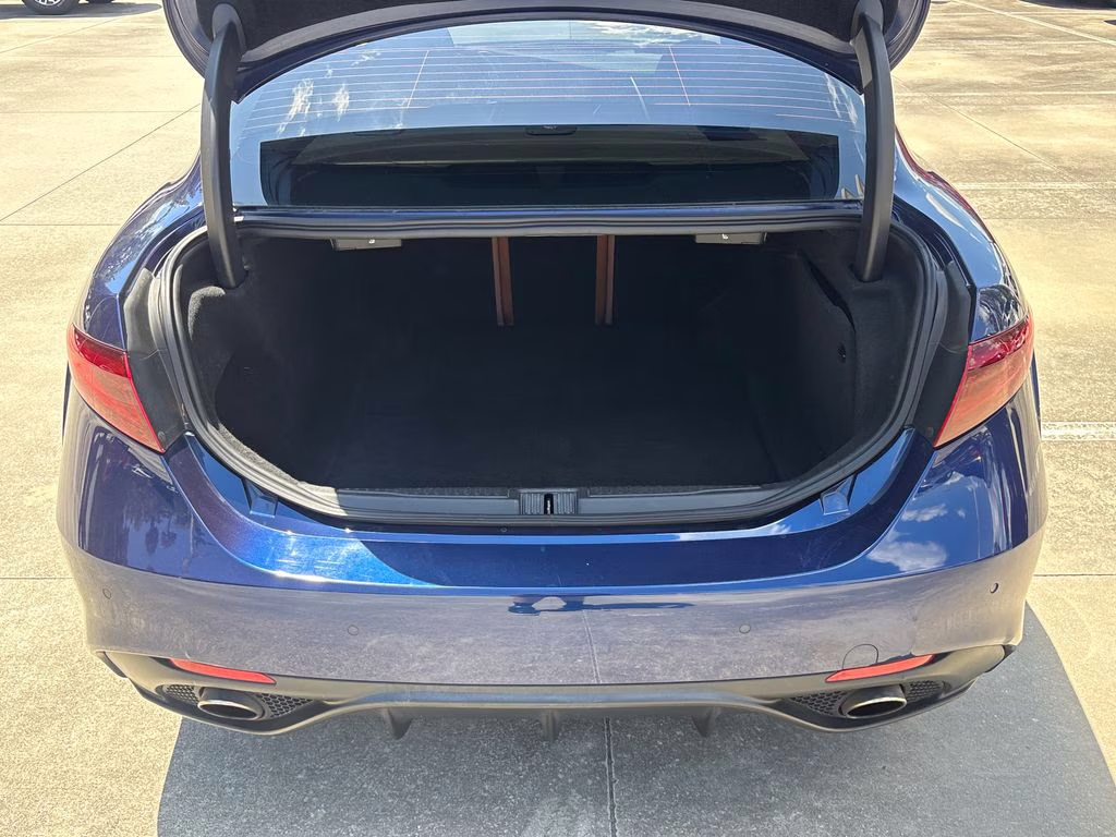 2018 Montecarlo Blue Metallic Alfa Romeo Giulia Ti Sport AWD Sedan