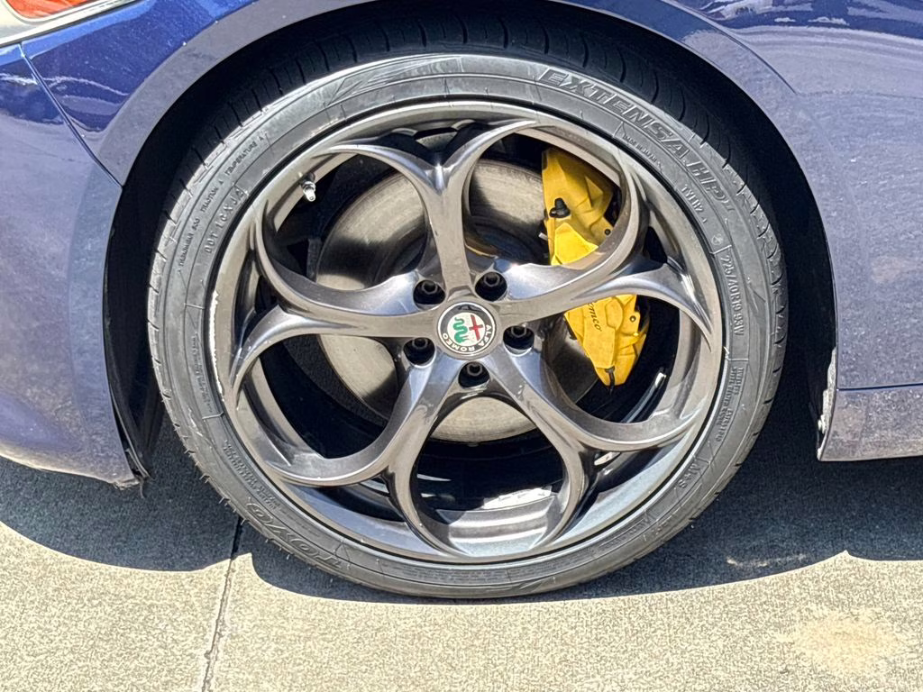 2018 Montecarlo Blue Metallic Alfa Romeo Giulia Ti Sport AWD Sedan