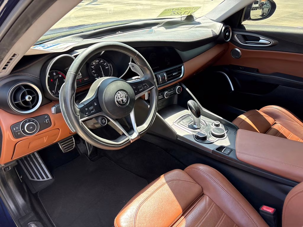 2018 Montecarlo Blue Metallic Alfa Romeo Giulia Ti Sport AWD Sedan
