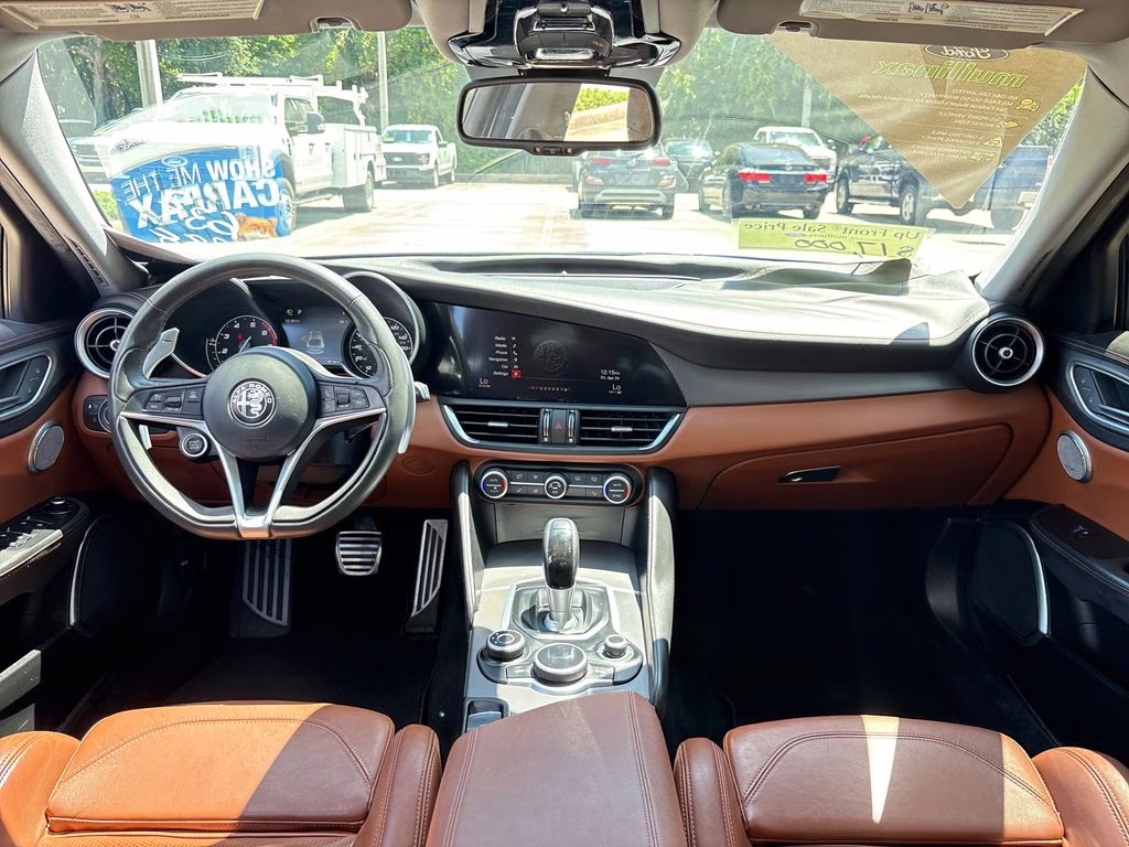 2018 Montecarlo Blue Metallic Alfa Romeo Giulia Ti Sport AWD Sedan